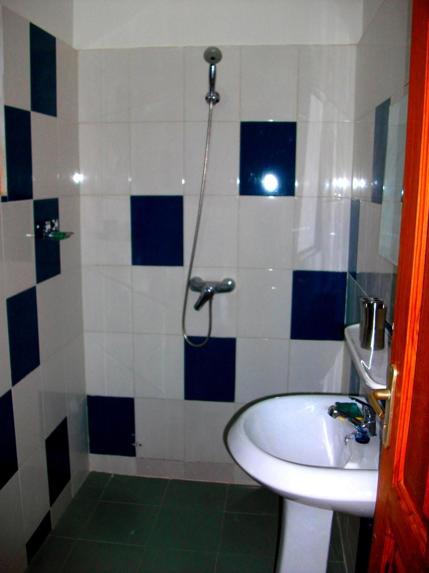 Dodoo Lodge Cotonou Ngoại thất bức ảnh