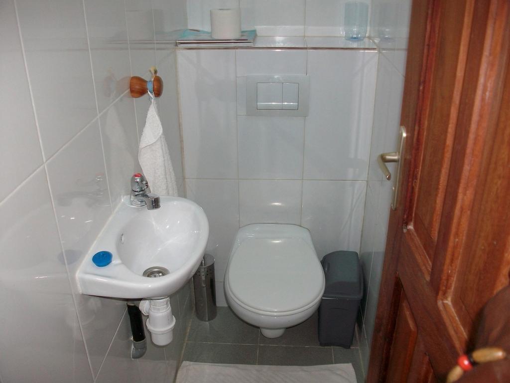 Dodoo Lodge Cotonou Ngoại thất bức ảnh